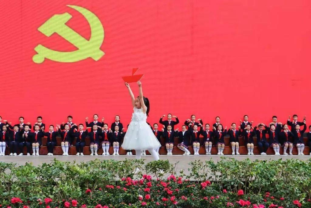 利率太高了！“老债王”：美联储应停止量化紧缩 并尽快降息